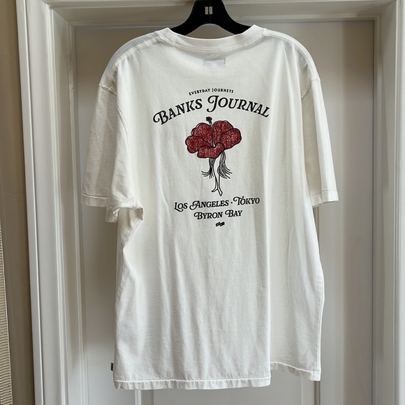 Banks Journal Tee Like New - Picture 2 of 2